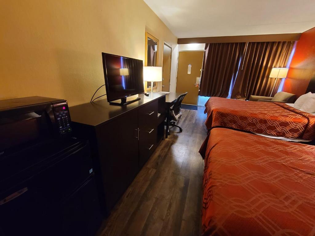 Days Inn By Wyndham Perrysburg Toledo Экстерьер фото