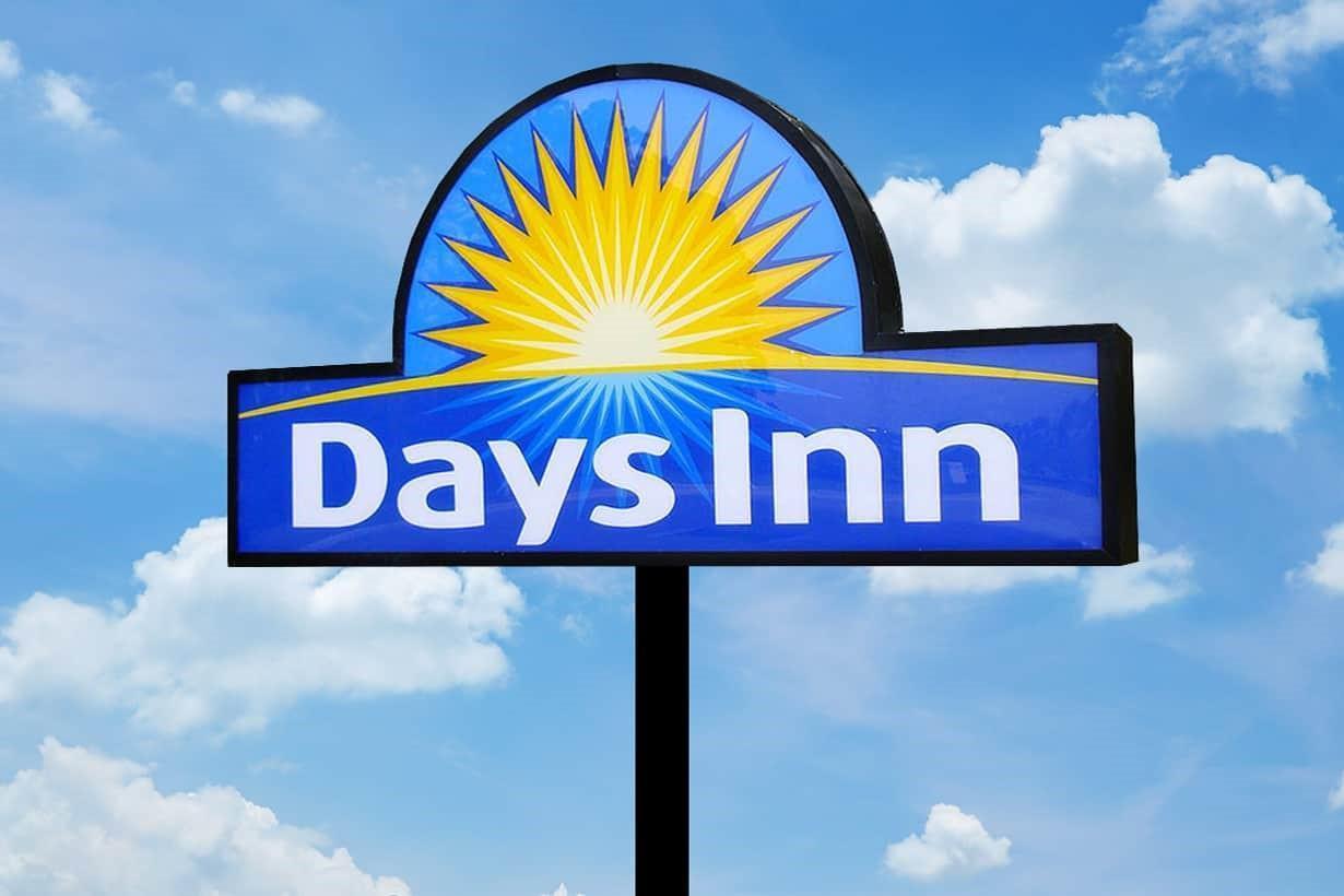 Days Inn By Wyndham Perrysburg Toledo Экстерьер фото