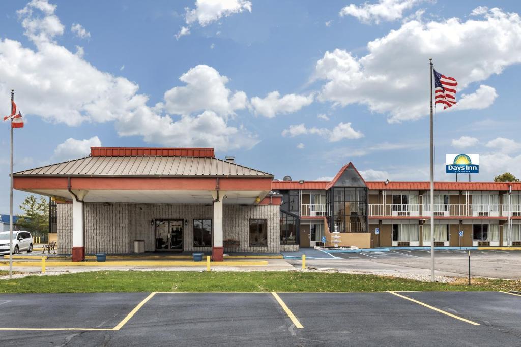 Days Inn By Wyndham Perrysburg Toledo Экстерьер фото
