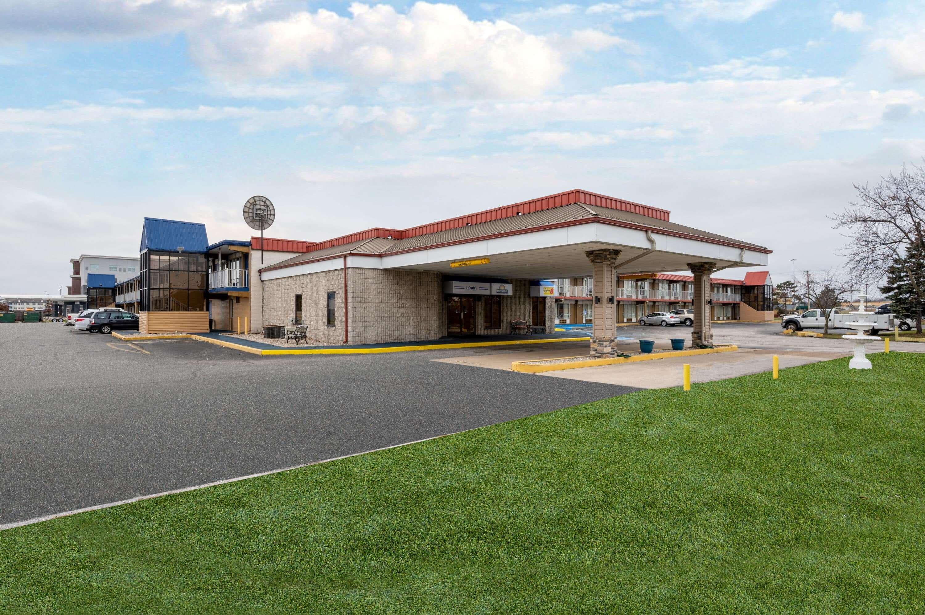 Days Inn By Wyndham Perrysburg Toledo Экстерьер фото